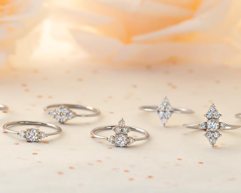 WHITE GOLD SOULMATE MOISSANITE DIAMOND CLUSTER PROMISE ANNIVERSARY RING FOR WOMEN