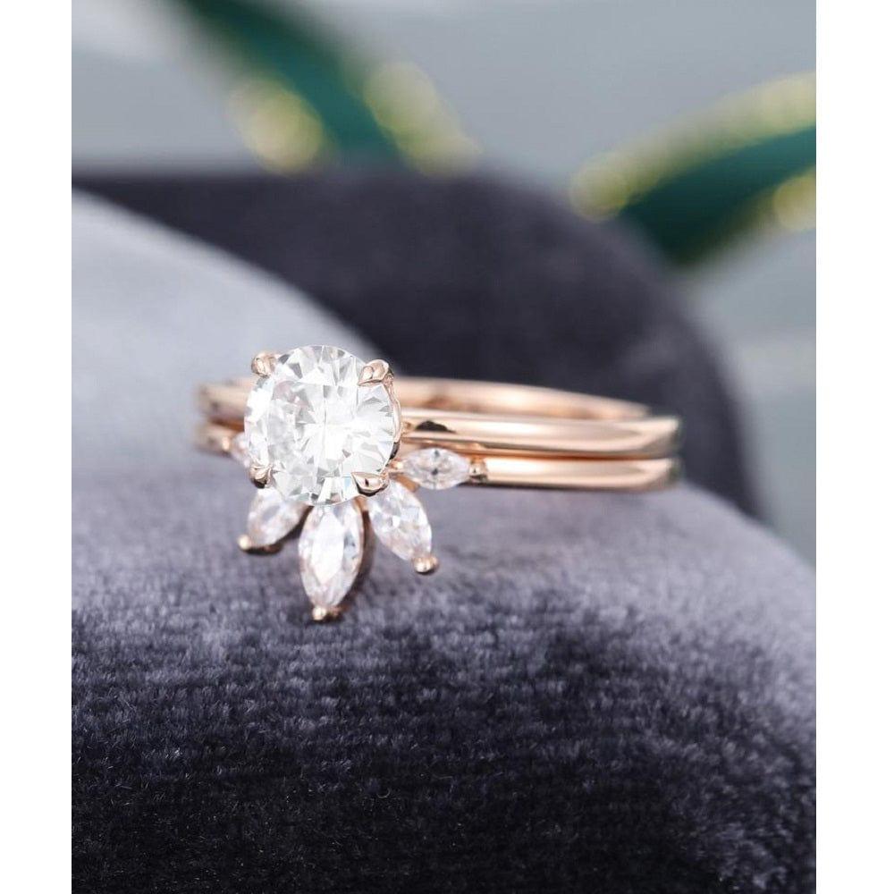 0.70CT ROUND CUT MOISSANITE ENGAGEMENT RING SET WITH MARQUISE SHAPE MATCHING BAND