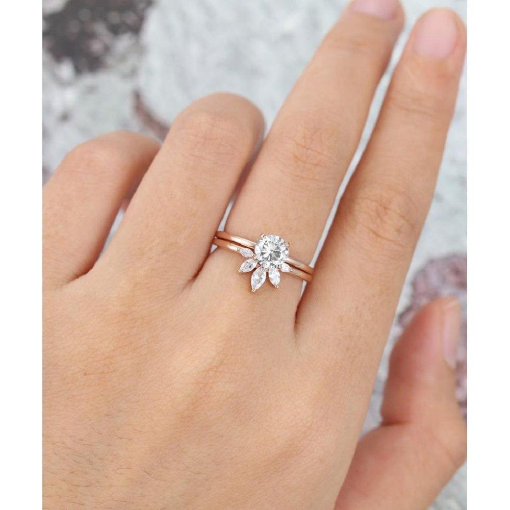 0.70CT ROUND CUT MOISSANITE ENGAGEMENT RING SET WITH MARQUISE SHAPE MATCHING BAND