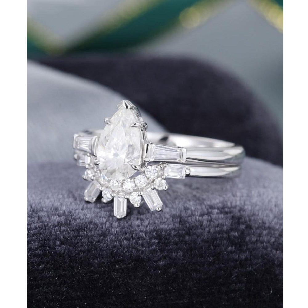 0.75 PEAR SHAPED WHITE GOLD DIAMOND BAGUETTE MOISSANITE ENGAGEMENT RING SET