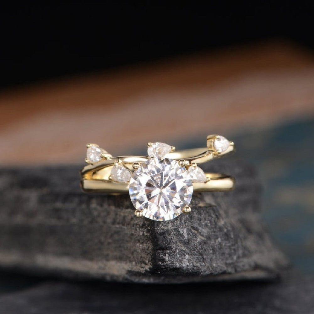 1.00CT PEAR CUT SOLITAIRE YELLOW GOLD MOISSANITE ENGAGEMENT RING BRIDAL SET