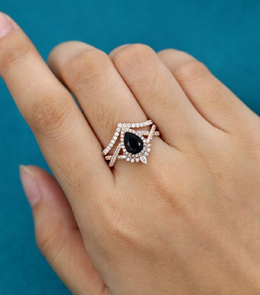 1.00CT PEAR SHAPED UNIQUE ROSE GOLD CURVED BAND BLACK MOISSANITE ENGAGEMENT RING