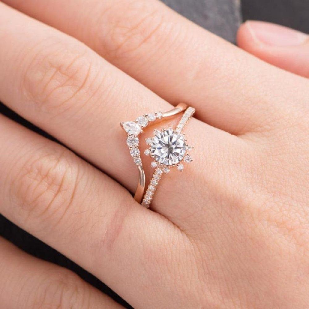 1.00CT ROUND CUT HALO SET HALF ETERNITY ARROW WEDDING BAND MOISSANITE ENGAGEMENT RING