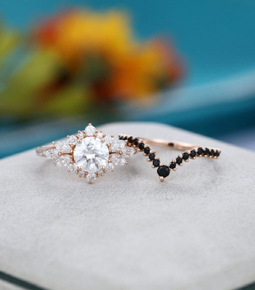 1.00CT ROUND CUT ROSE GOLD BLACK MOISSANITE CURVED BAND MOISSANITE ENGAGEMENT RING SET