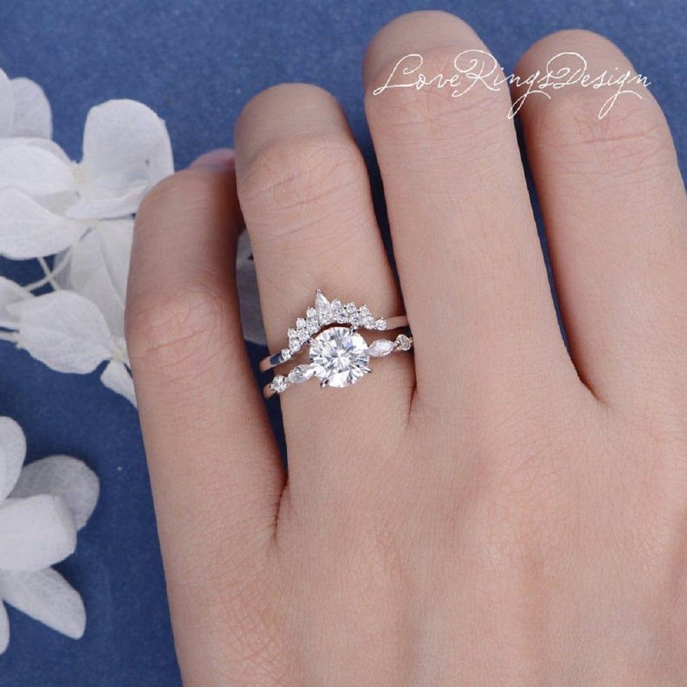 1.0CT ROUND CUT MOISSANITE 2PCS BRIDAL SET ENGAGEMENT RING ANNIVERSARY GIFT