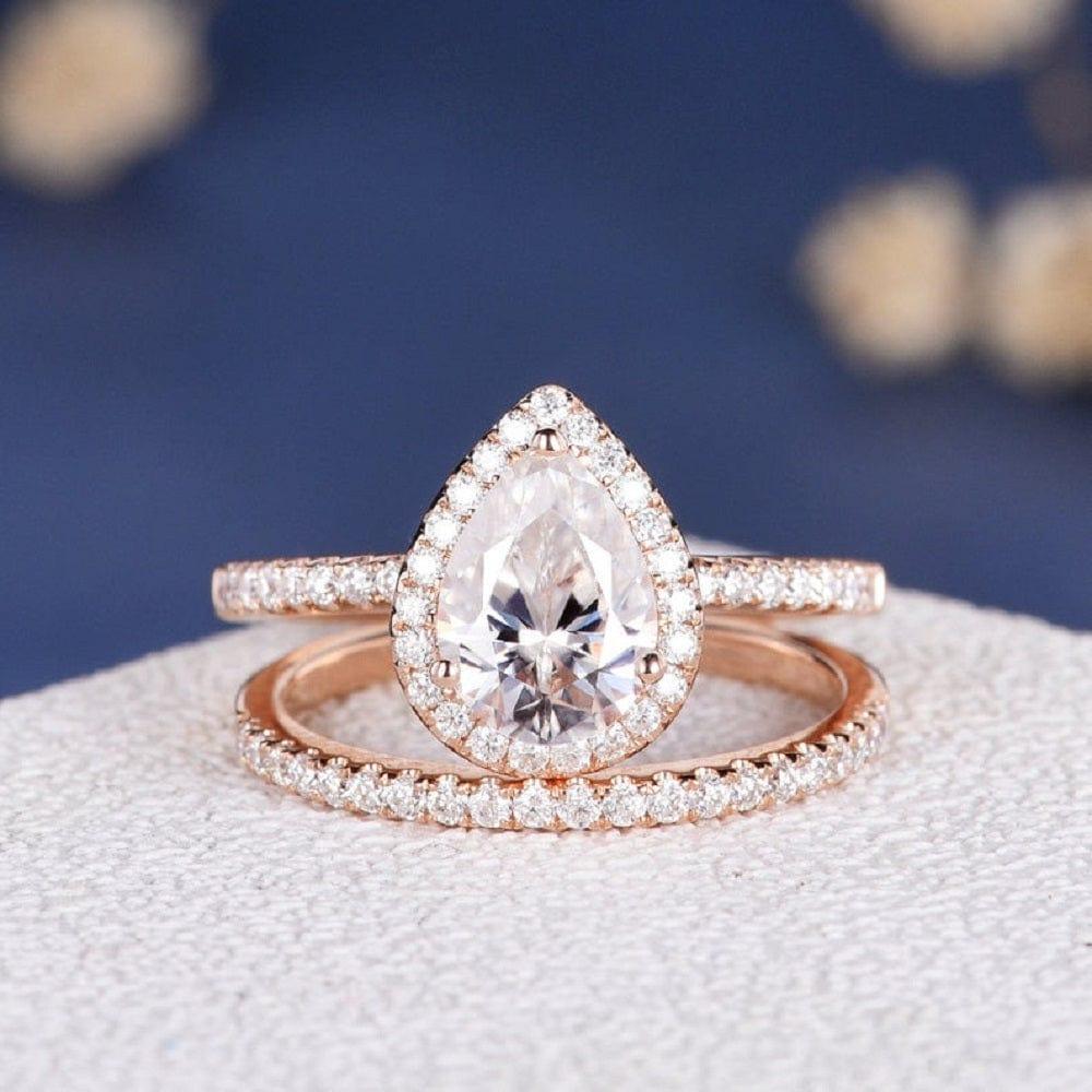 1.10CT PEAR CUT ROSE GOLD HALO BRIDAL UNIQUE MOISSANITE ENGAGEMENT RING SET