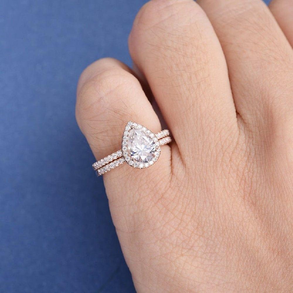 1.10CT PEAR CUT ROSE GOLD HALO BRIDAL UNIQUE MOISSANITE ENGAGEMENT RING SET