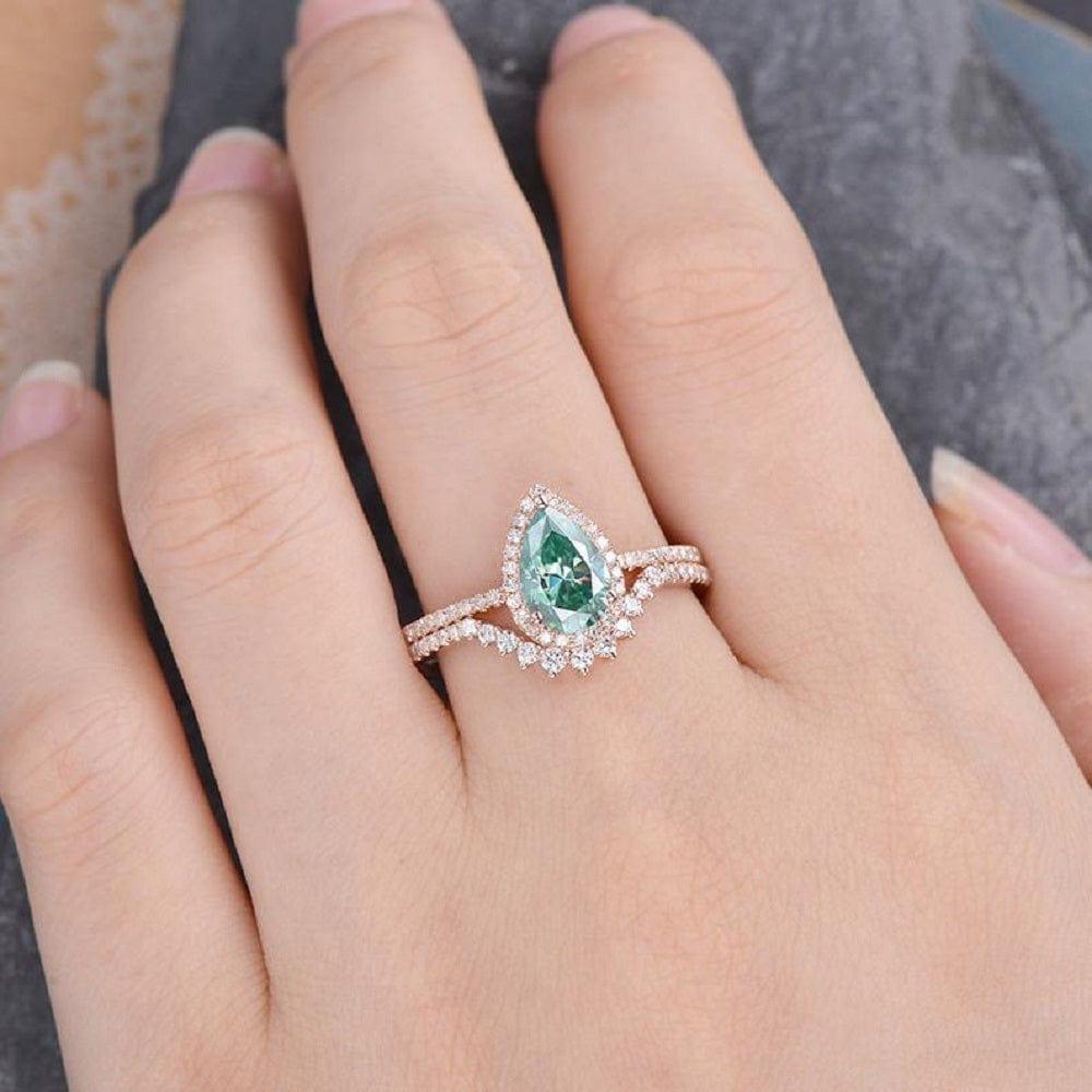 1.25CT PEAR CUT GREEN HALO DIAMOND MOISSANITE ENGAGEMENT RING BRIDAL SET