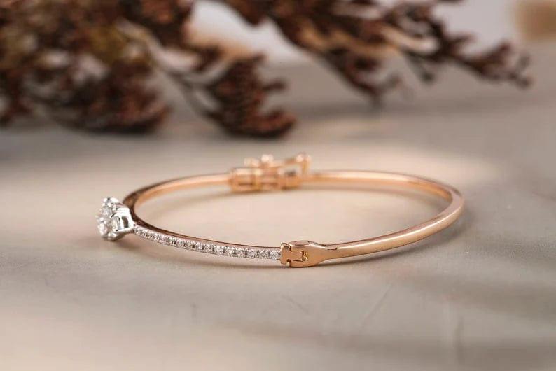 14K SOLID GOLD PEAR AND ROUND DIAMOND BANGLE BRACELET