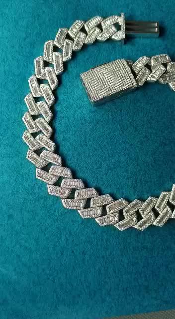 cuban link chain bracelet