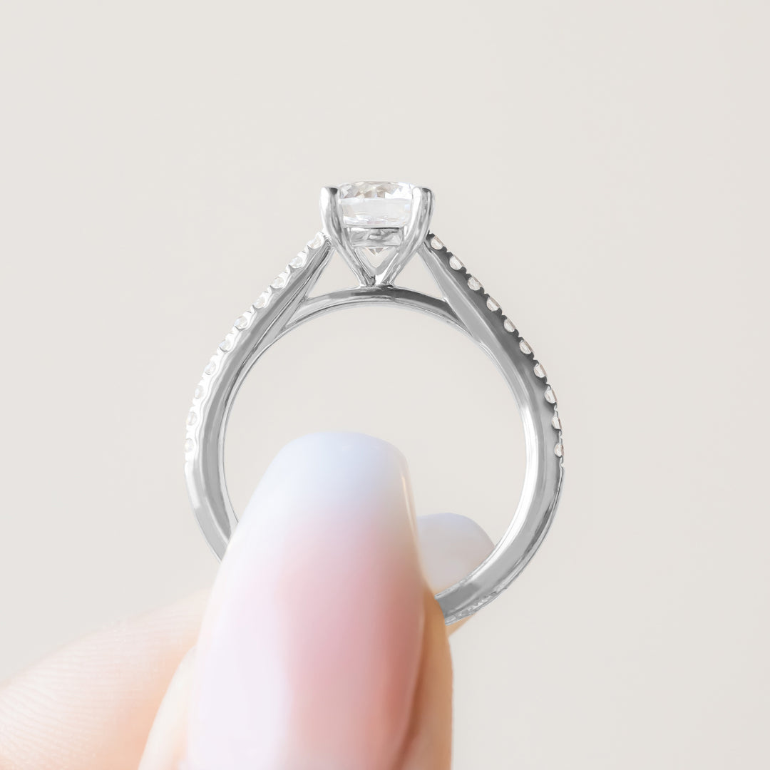 SONE ROUND CUT MOISSANITE ENGAGEMENT RING