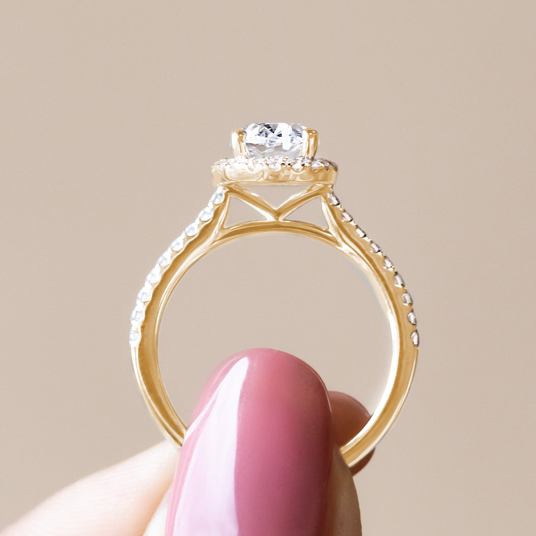 HELM OVAL CUT MOISSANITE ENGAGEMENT RING