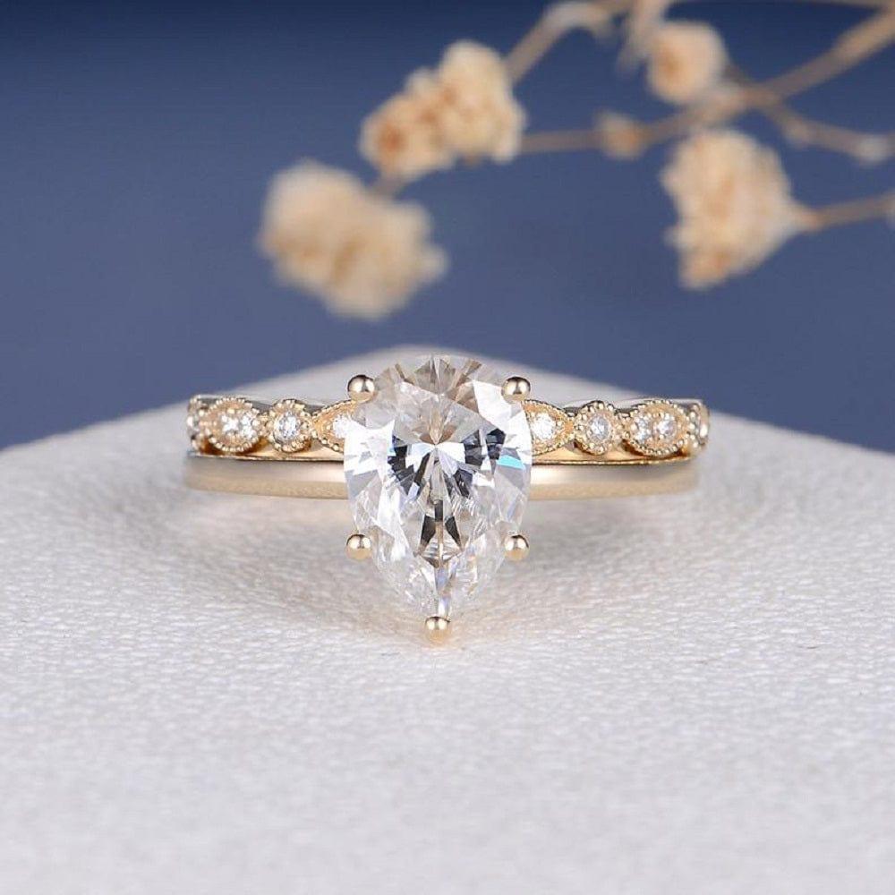 2CT PEAR SHAPED STACKING MINIMALIST YELLOW GOLD SOLITAIRE 2PCS MOISSANITE ENGAGEMENT RING