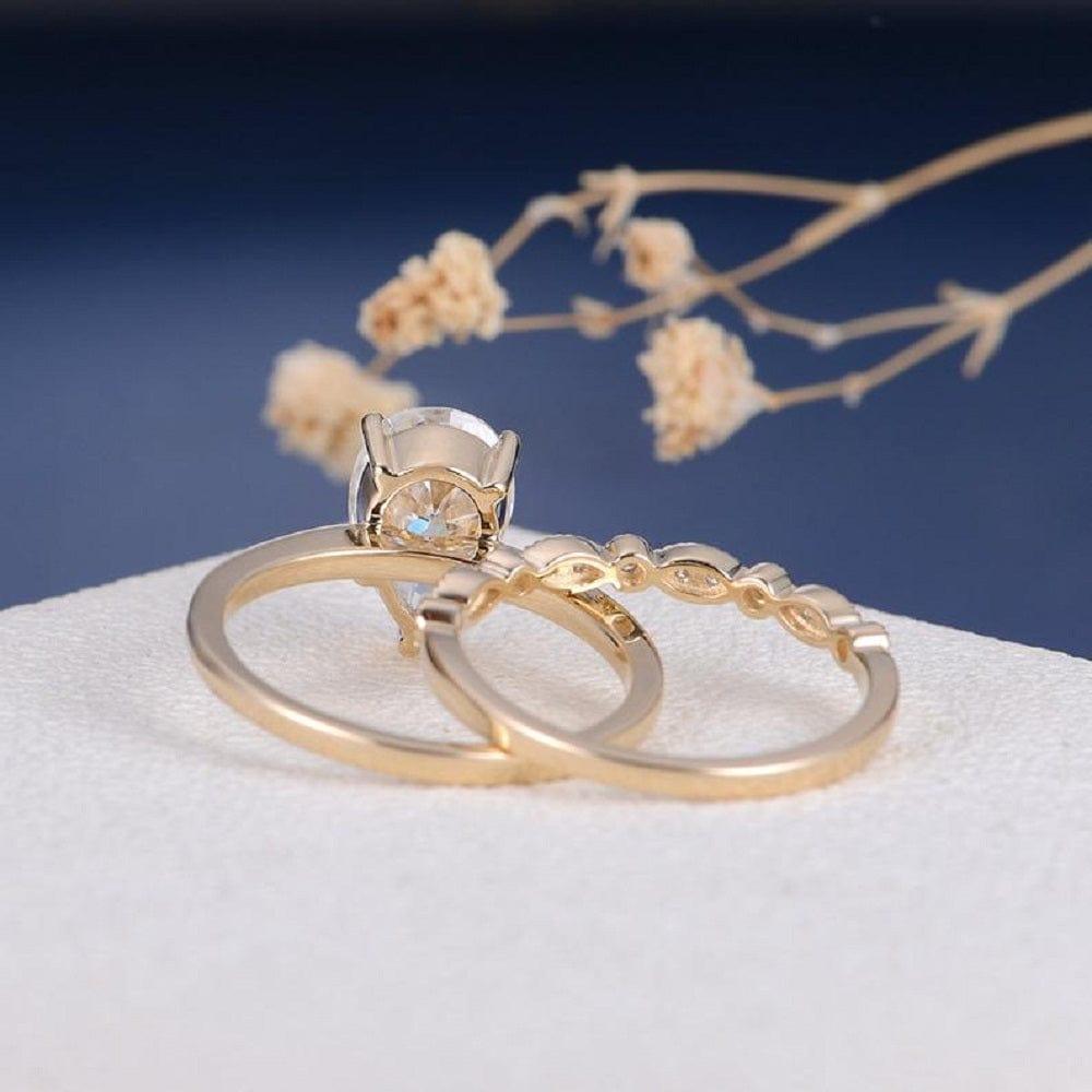 2CT PEAR SHAPED STACKING MINIMALIST YELLOW GOLD SOLITAIRE 2PCS MOISSANITE ENGAGEMENT RING