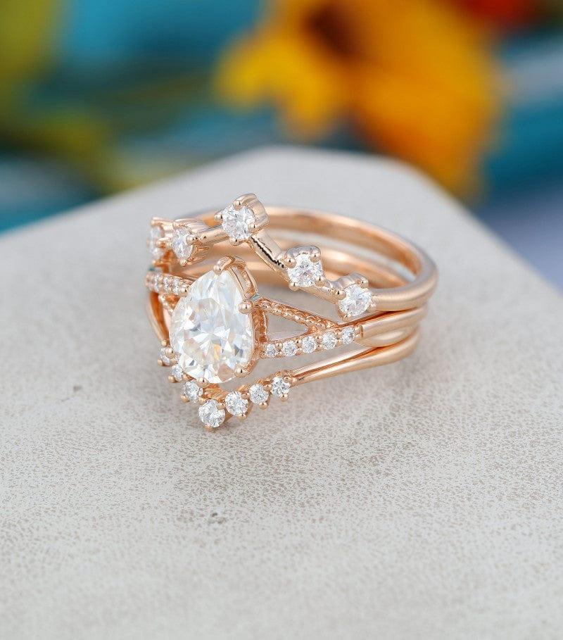 3PCS PEAR CUT ROSE GOLD WEDDING BRIDAL MOISSANITE ENGAGEMENT RING SET WITH MATCHING BAND