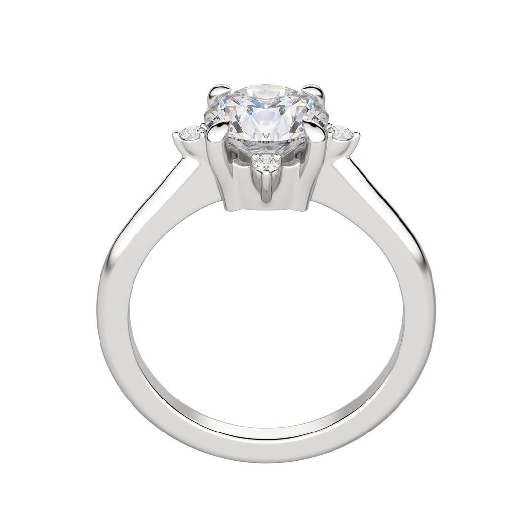 NOVA CLASSIC ROUND CUT MOISSANITE ENGAGEMENT RING