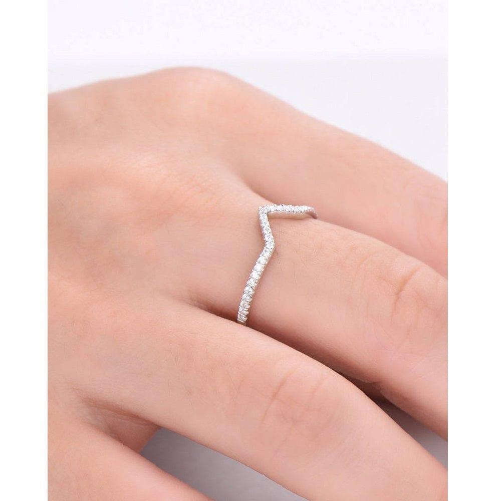 DELICATE 14K WHITE GOLD V SHAPED CHEVRON MOISSANITE WEDDING BAND FOR WOMEN