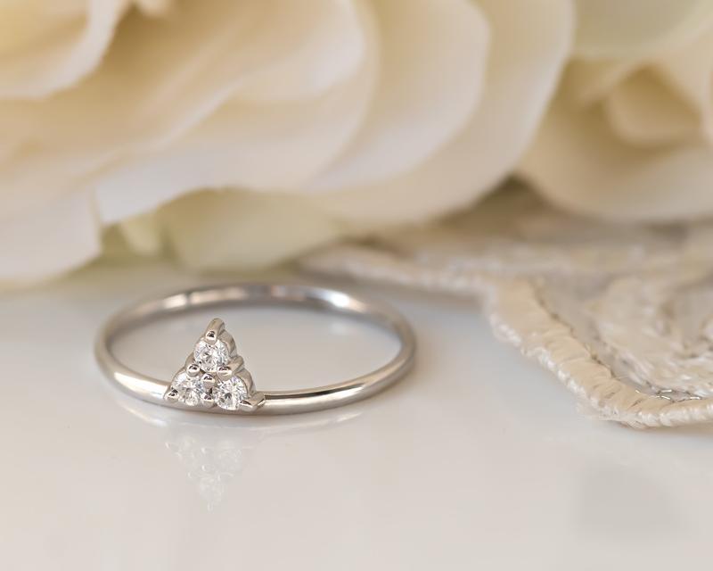 DELICATE TRIANGLE THREE STONE MOISSANITE ANNIVERSARY RING BAND FOR GIFT