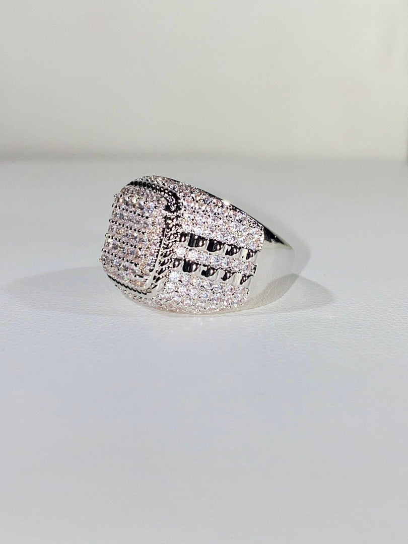 FULL ICE OUT MOISSANITE DIAMOND REAL VVS MEN’S CUSTOM HIP HOP DESIGNER BIG RING