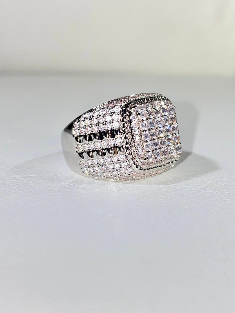 FULL ICE OUT MOISSANITE DIAMOND REAL VVS MEN’S CUSTOM HIP HOP DESIGNER BIG RING