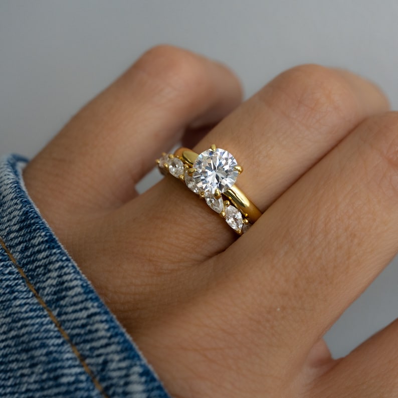 Round Solitaire Ring, Wedding Ring, Engagement Ring, Anniversary Ring, Diamond Ring, Cubic Zirconia Ring, Statement Ring, Gift for Wife image 3