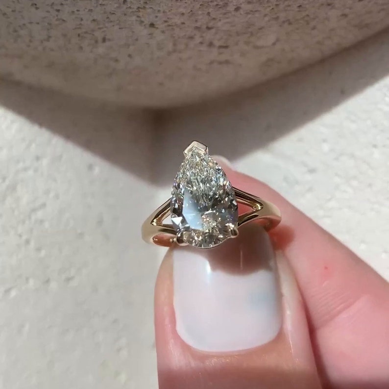 Large 3 carat Pear Shaped Moissanite Engagement Ring, 14k Gold Pear Cut Split Shank Engagement Wedding Ring Tear Drop Solitaire Diamond Ring image 7
