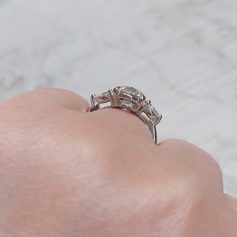 D VVS2 Oval LAB Diamond Engagement Ring , 1-4 Ct Lab Grown Diamond, Hidden Halo Oval Ring, Oval Engagement Ring , Diamond Ring , IGI Diamond image 8