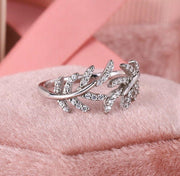 LEAF AND VINE WEDDING TWISTED VINE GARDEN STYLE FOLIAGE LEAF SHAPED OLIVE GOLD RING