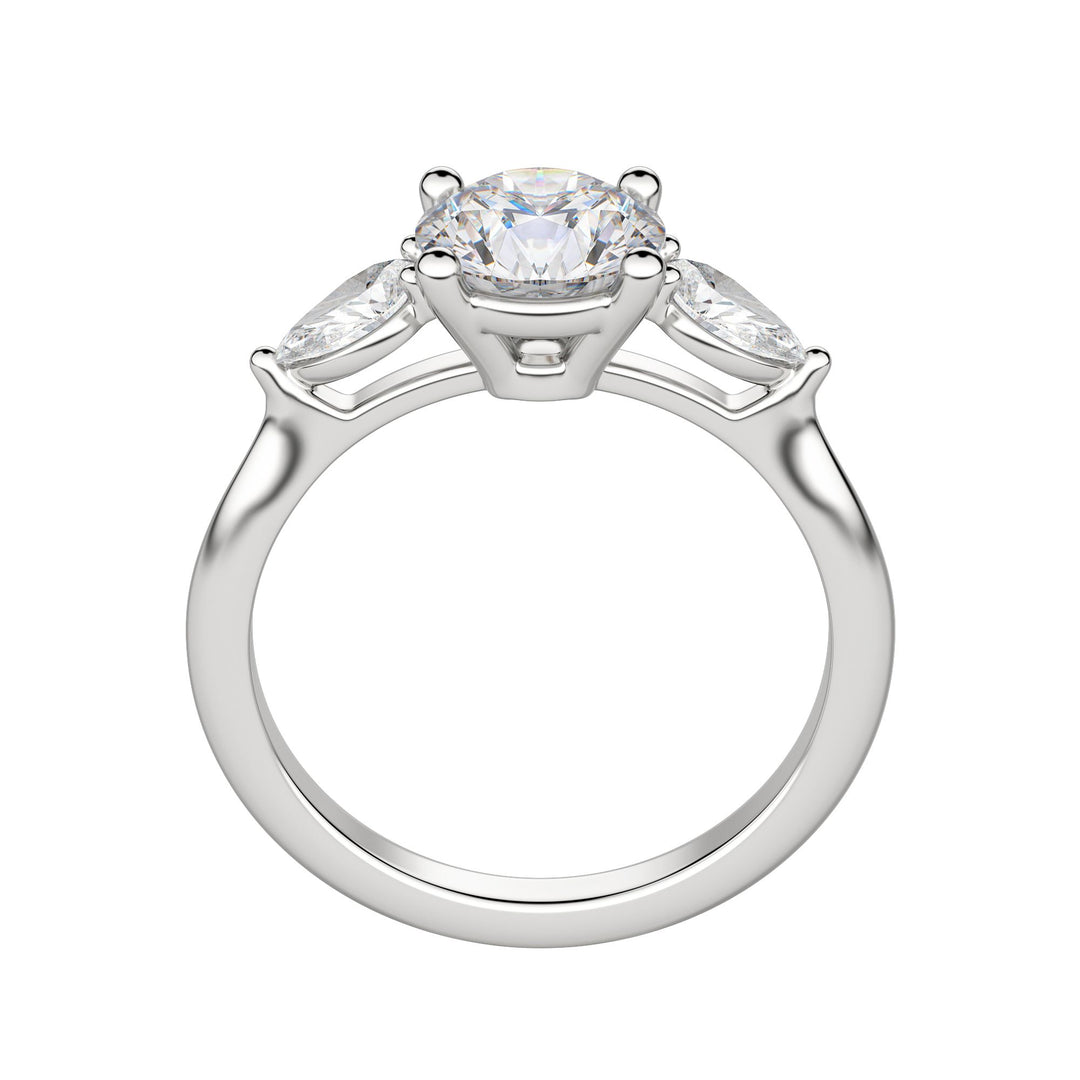 LILY CLASSIC ROUND CUT MOISSANITE ENGAGEMENT RING