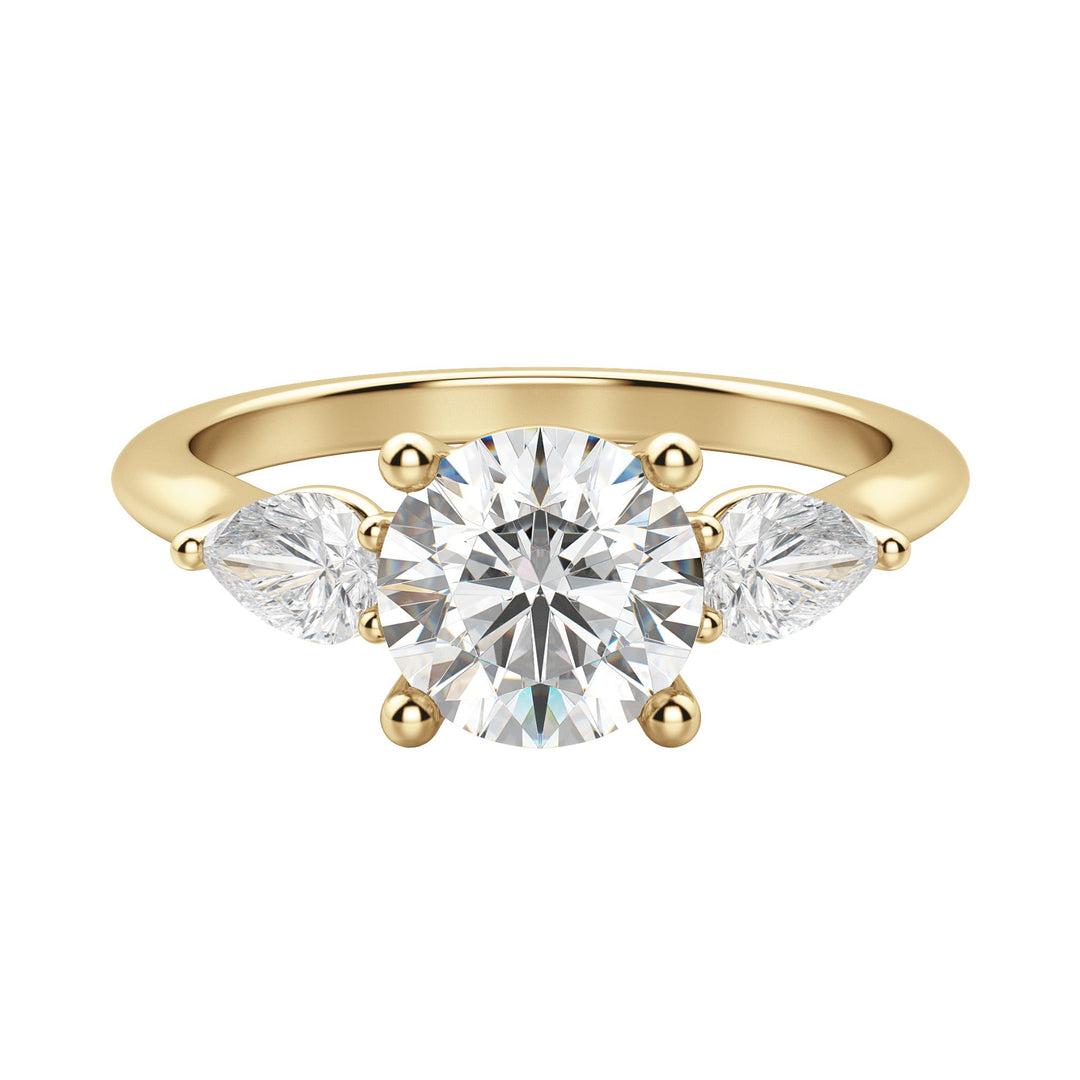 LILY CLASSIC ROUND CUT MOISSANITE ENGAGEMENT RING