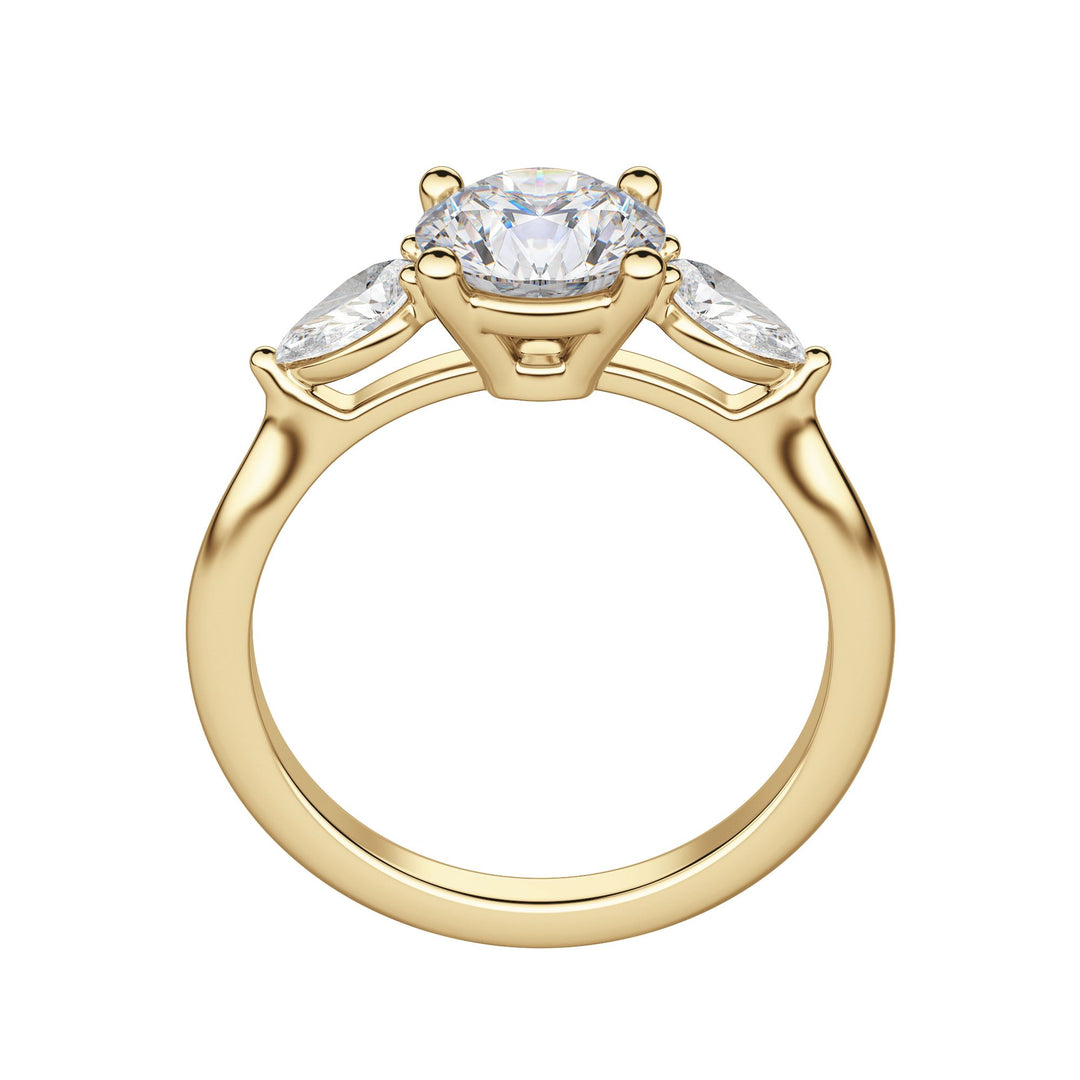 LILY CLASSIC ROUND CUT MOISSANITE ENGAGEMENT RING