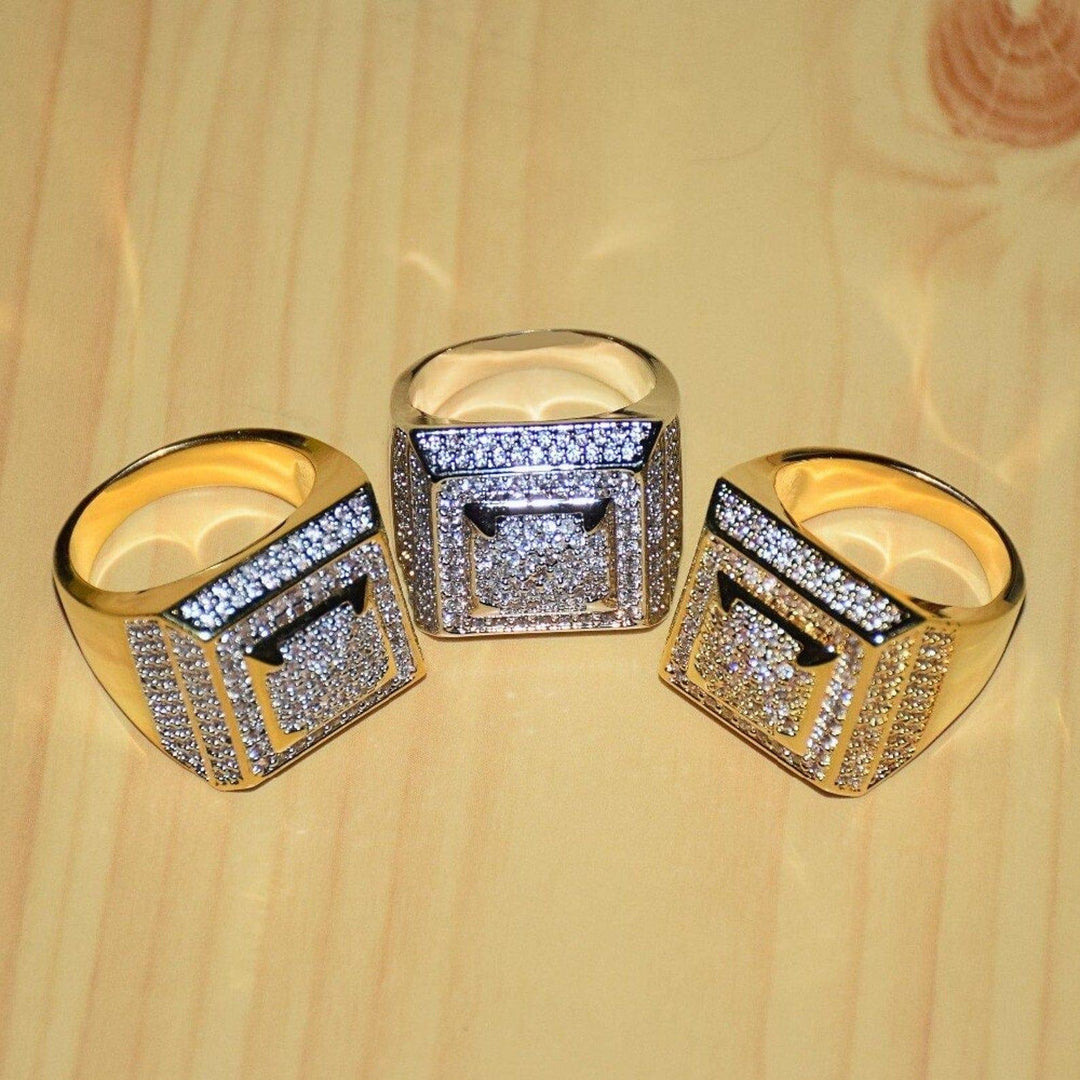 MEN’S FULL MOISSANITE DIAMOND FRONT PYRAMID STYLE ICED OUT HIP HOP RING