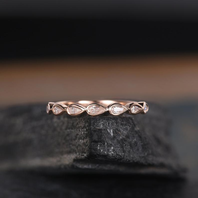 PEAR CUT BEZEL SET ROSE GOLD TEAR STACKING MATCHING MOISSANITE WEDDING BAND FOR WOMEN