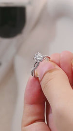 Load and play video in Gallery viewer, 14k Solid Gold Twisted Band Round Cut Lab Grown Diamond Engagement Ring