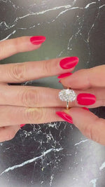 Load and play video in Gallery viewer, 4 carat Oval Cut E Color VVS2 Clarity IGI Certified Excellent Cut Lab Grown Diamond Solitaire Engagement Ring