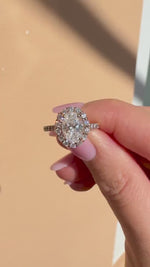 Load and play video in Gallery viewer, 2.50 Carat Oval Lab Grown Diamond Engagement Ring | 14k Gold IGI Certified Halo Ring