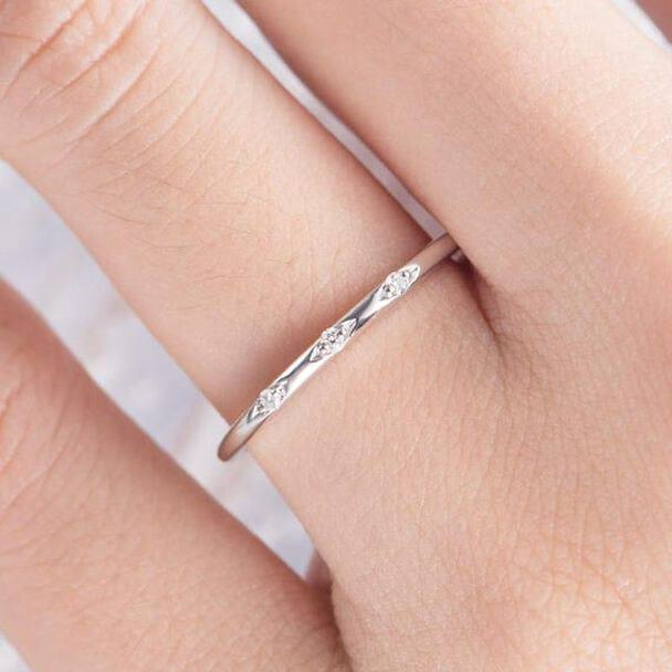 THIN WHITE GOLD MINI MOISSANITE DIAMOND STACKABLE WEDDING BAND FOR GIFT