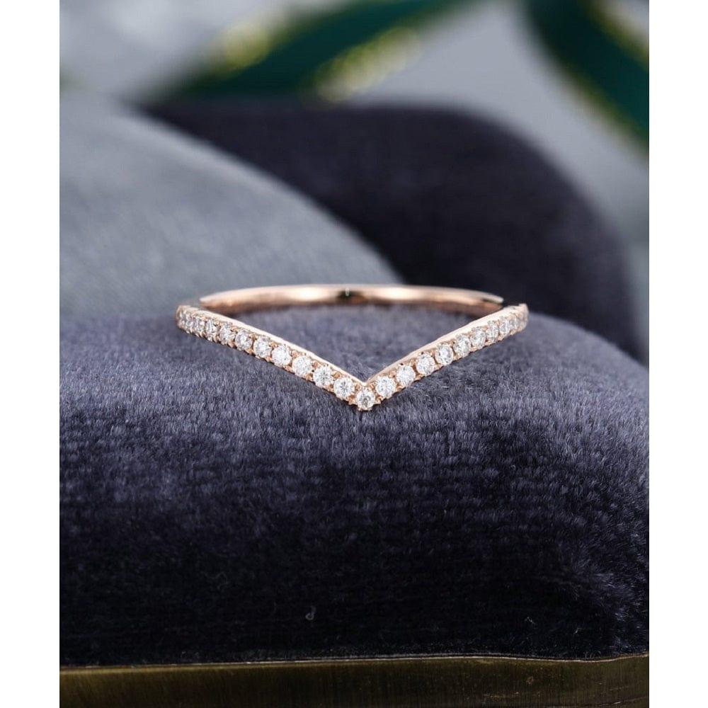 UNIQUE CURVED ROSE GOLD ROUND CUT CHEVRON STACKING BRIDAL MOISSANITE WEDDING BAND